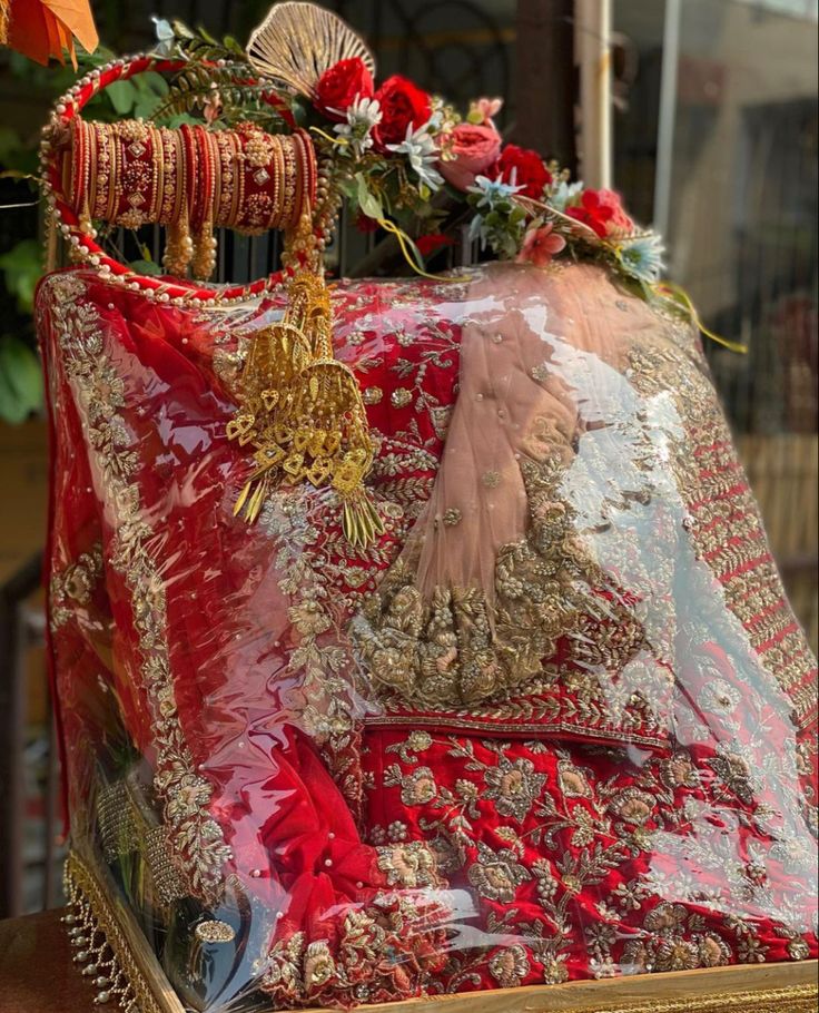 Decorative trays store for wedding